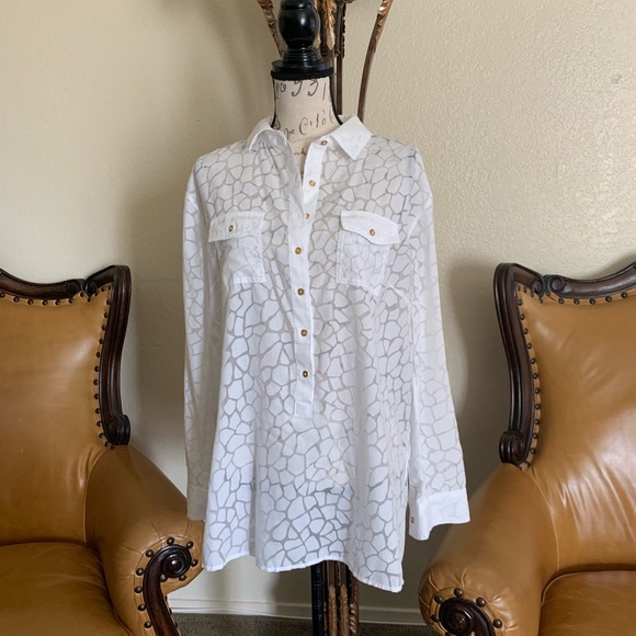 Dana Buchman Tops - DANA BUCHMAN BLOUSE SIZE L